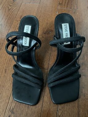 Steve Madden Black Multi-Strap Square-Toe Heeled Sandals